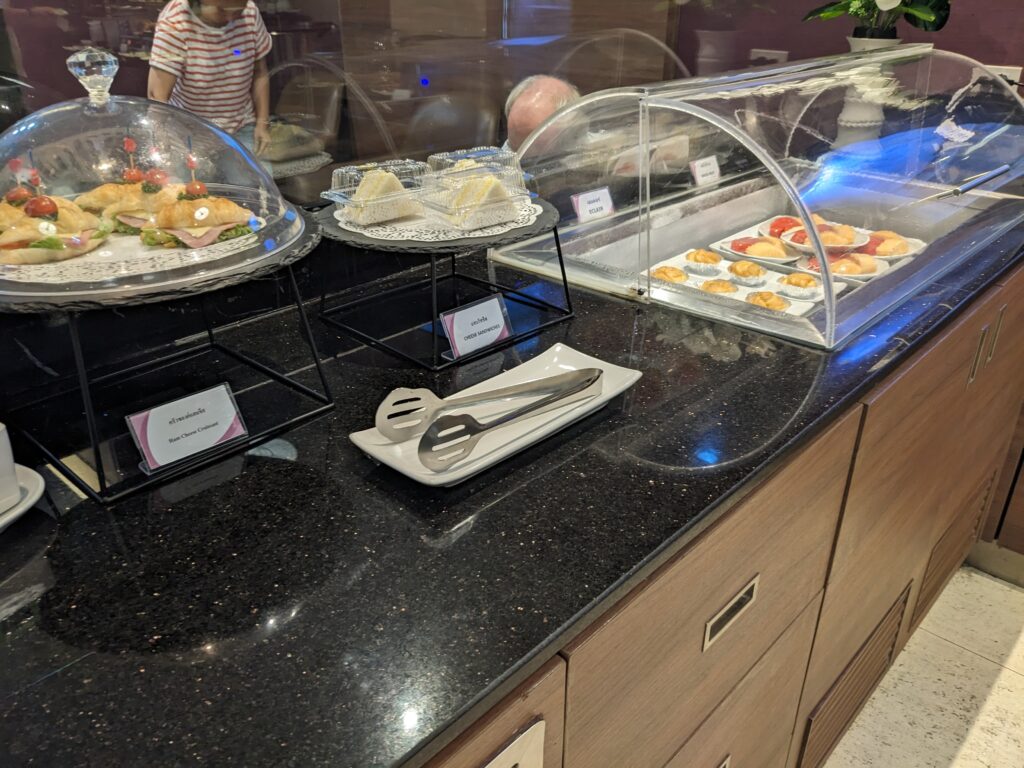 チェンマイ国際空港の国内線にあるThai Airways Royal Orchid Lounge