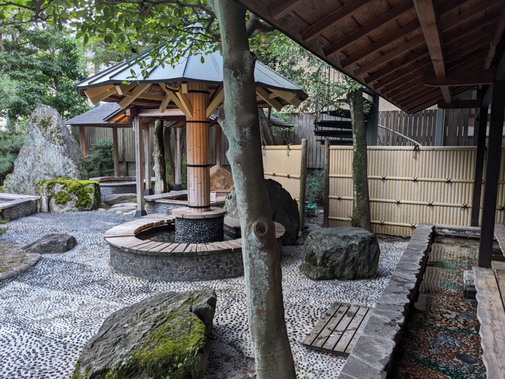 旧玉造別館【OQOQ】の足湯